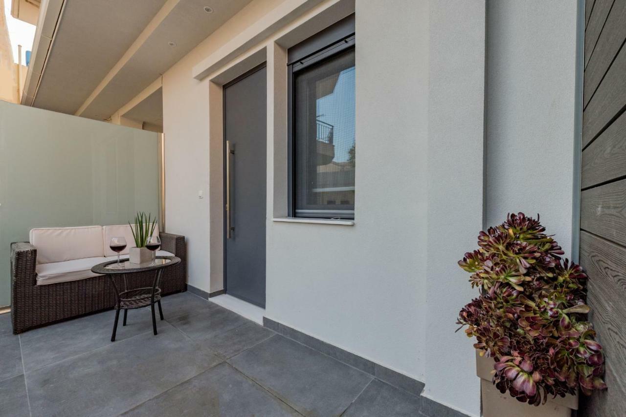 Stylish & Bright Apartment In The City Centre ザキントス エクステリア 写真